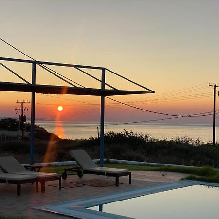 Cristelia Seafront & Pool Villa Lakhania Zewnętrze zdjęcie