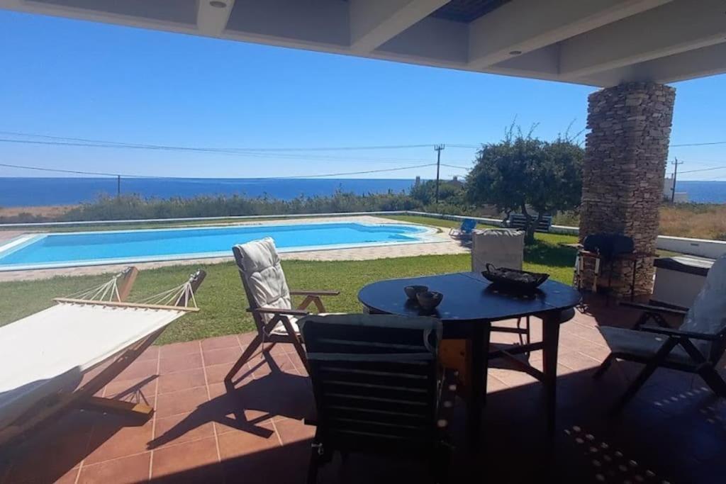 Cristelia Seafront & Pool Villa Lakhania Zewnętrze zdjęcie