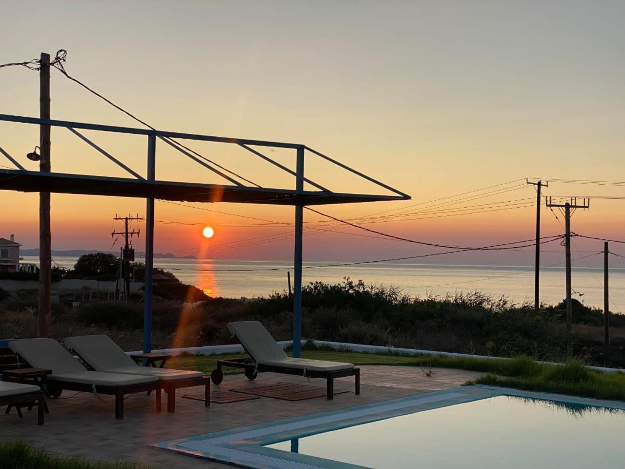 Cristelia Seafront & Pool Villa Lakhania Zewnętrze zdjęcie