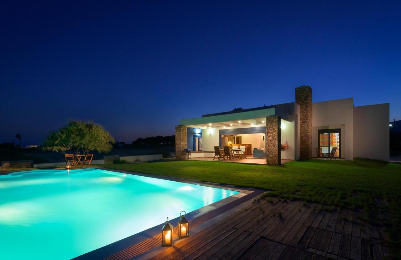 Cristelia Seafront & Pool Villa Lakhania Zewnętrze zdjęcie